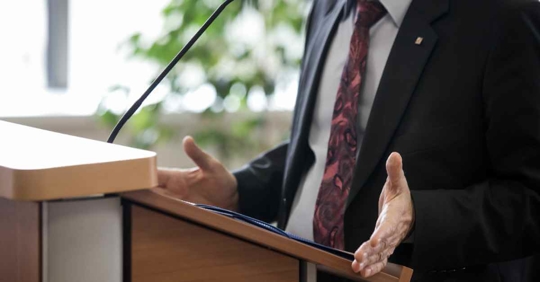 A man testifying in court